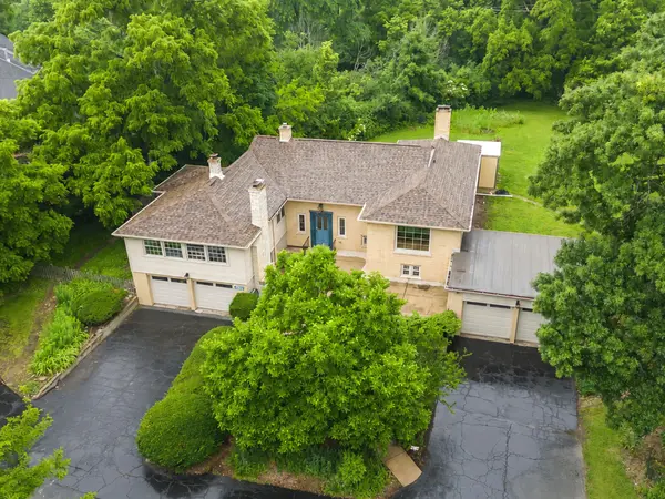 828 E 14th ST, Lombard, IL 60148