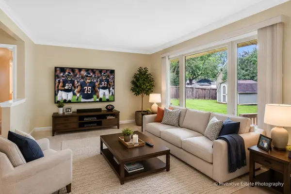 825 Oxford ST, Downers Grove, IL 60516