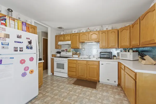 819 E 3rd AVE, Milan, IL 61264