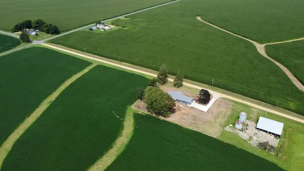 16797 W Barclay RD, Polo, IL 61064