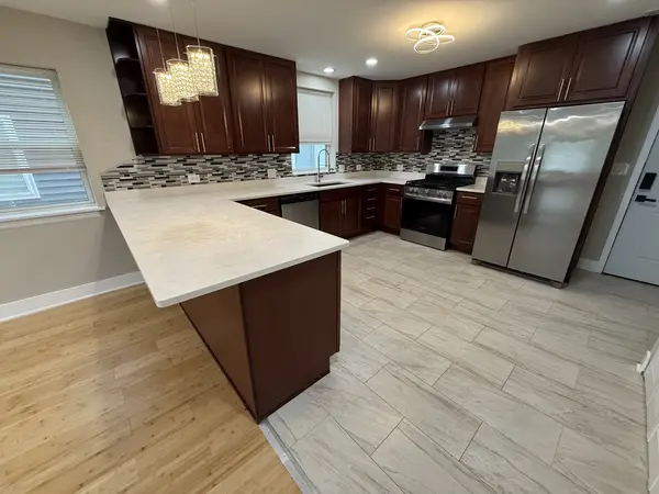 2706 W Jackson BLVD, Chicago, IL 60612