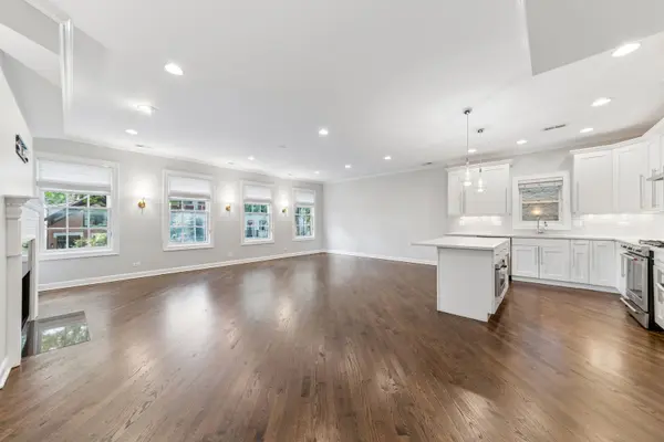 953 W Montana ST #3, Chicago, IL 60614