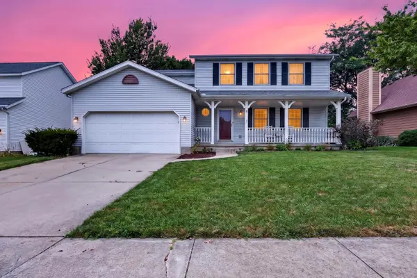 9 Fountain Lake CT, Bloomington, IL 61704