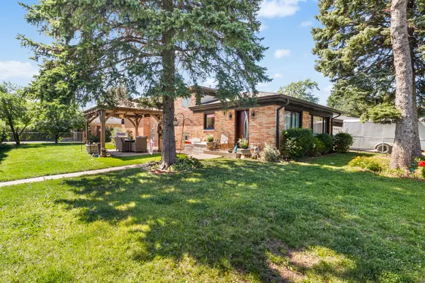 2196 Spruce AVE, Des Plaines, IL 60018