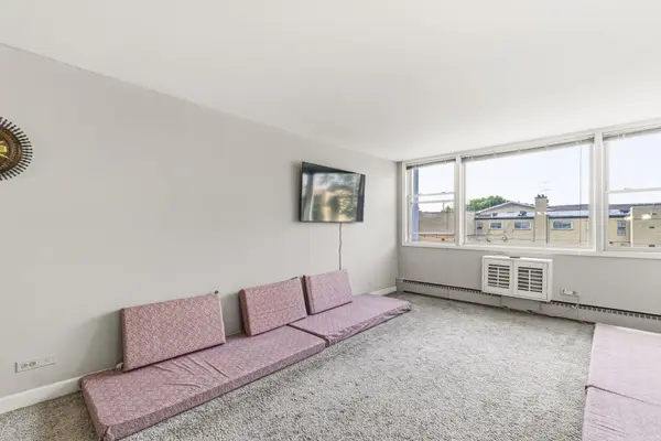 5975 N Odell AVE #2J, Chicago, IL 60631