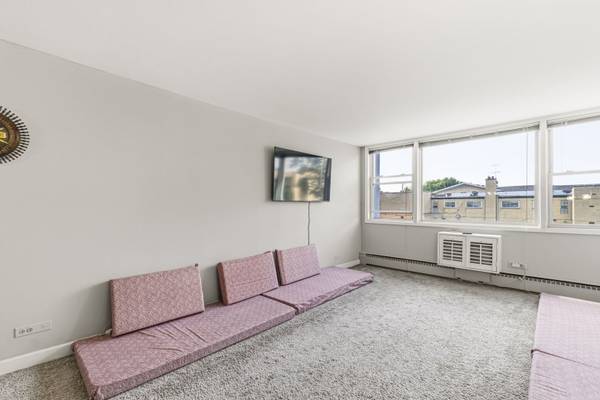 5975 N Odell AVE #2J, Chicago, IL 60631