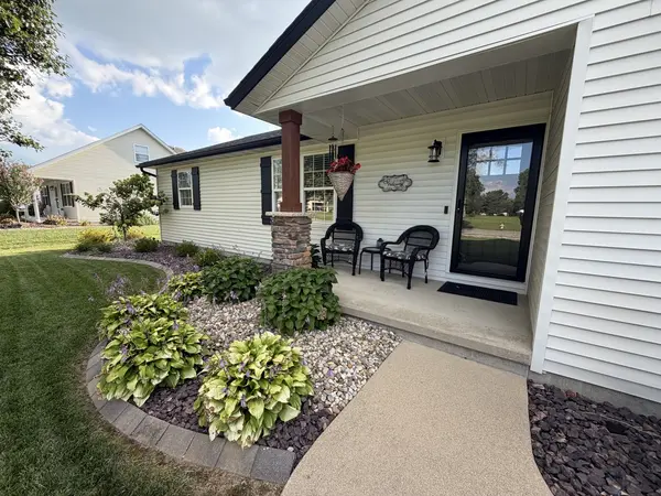 312 Randolph DR, Centralia, IL 62801