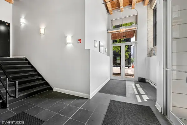 106 N Aberdeen ST #4F, Chicago, IL 60607