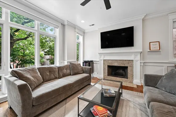 2728 N Wayne AVE #2, Chicago, IL 60614