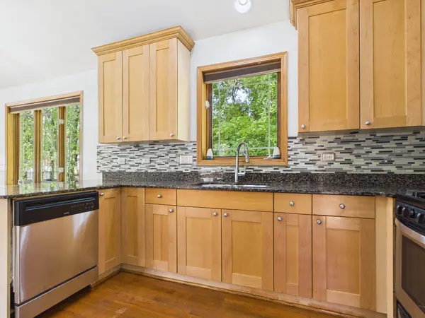 419 W Root ST, Chicago, IL 60609