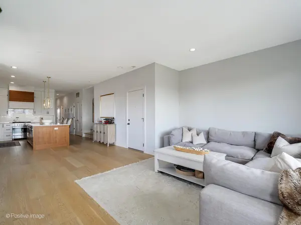 1511 W Irving Park RD #4E, Chicago, IL 60613