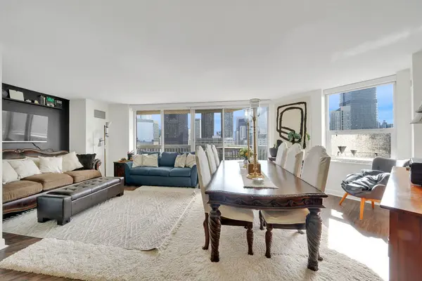 545 N Dearborn ST #2510, Chicago, IL 60654