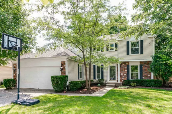 158 N Royal Oak DR,  Vernon Hills,  IL 60061