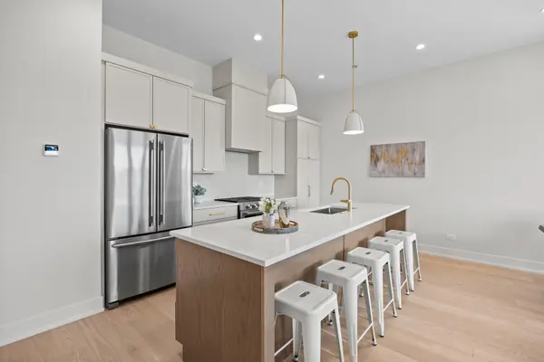 5340 N Lincoln AVE #401, Chicago, IL 60625