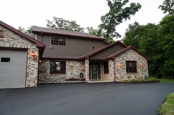 4746 S Knoll RD, Rochelle, IL 61068
