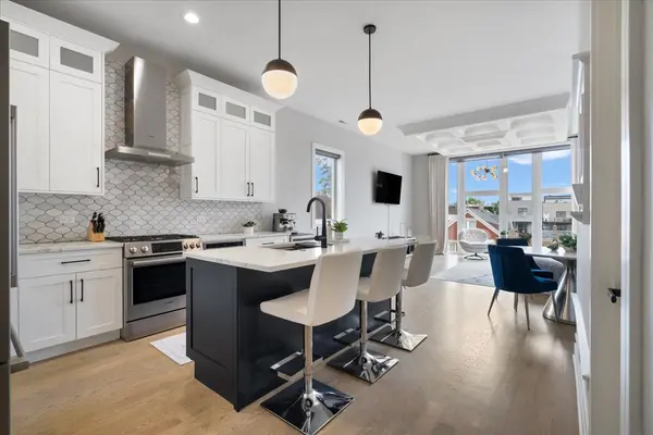 2446 W Augusta BLVD #3, Chicago, IL 60622