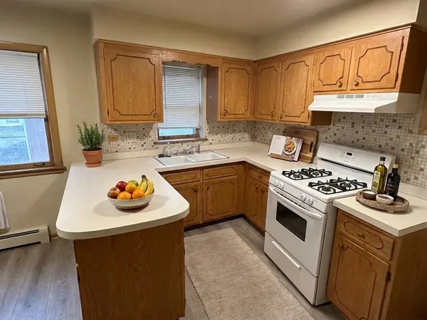 7400 N Harlem AVE #1W, Chicago, IL 60631