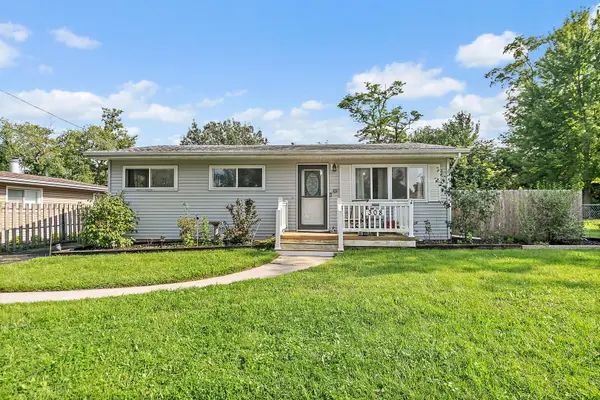 308 Ramble RD, Lake In The Hills, IL 60156
