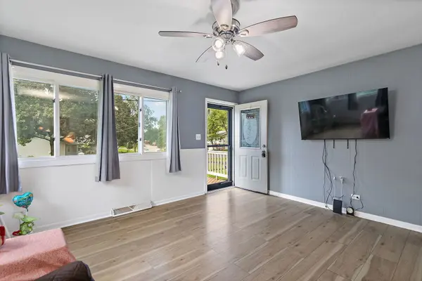308 Ramble RD, Lake In The Hills, IL 60156