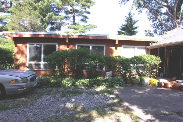 3190 Landwehr RD, Northbrook, IL 60062