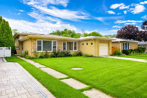 8652 Crawford AVE, Skokie, IL 60076
