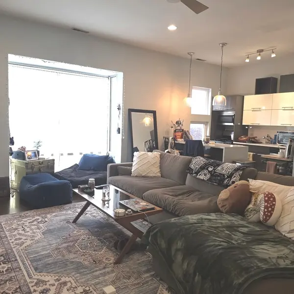 2456 N california AVE #2R, Chicago, IL 60647