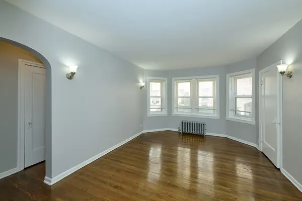 6322 N Albany AVE #1W, Chicago, IL 60659