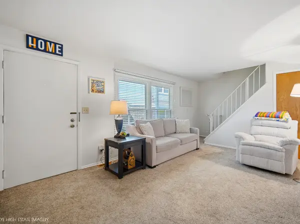 19536 115th AVE #B, Mokena, IL 60448