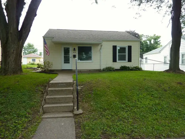 1631 W 38th ST, Davenport, IA 52806