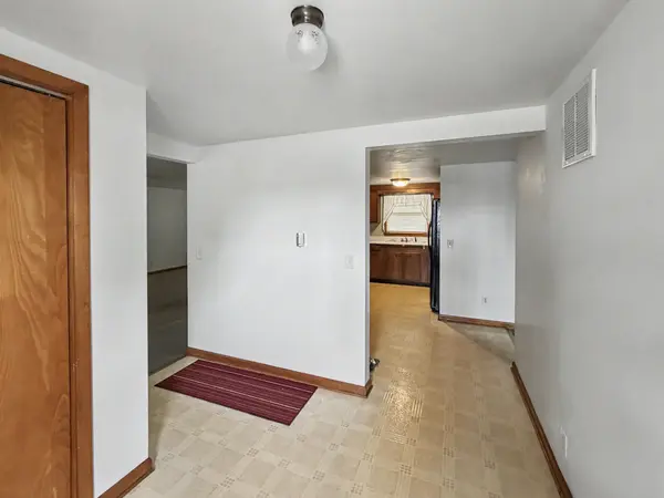 305 E Cherry ST #3, Watseka, IL 60970