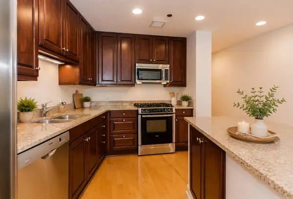 60 E MONROE ST #2107, Chicago, IL 60603