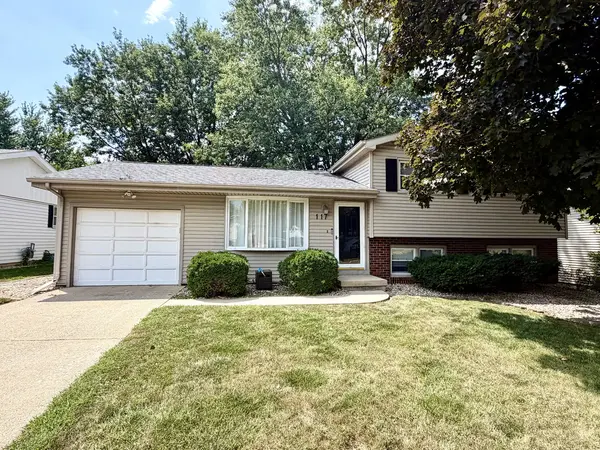 117 Greenleaf DR, Bloomington, IL 61704