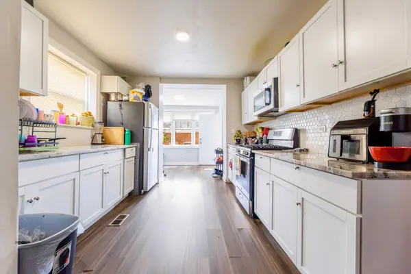 7051 S Eberhart AVE, Chicago, IL 60637