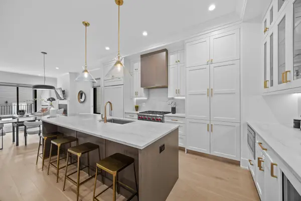 2541 N Wayne AVE #1S, Chicago, IL 60614