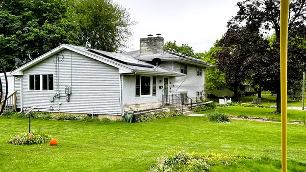 220 Beacon DR, Belvidere, IL 61008