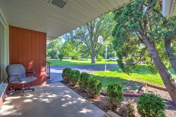7056 Osage RD W, Long Grove, IL 60047