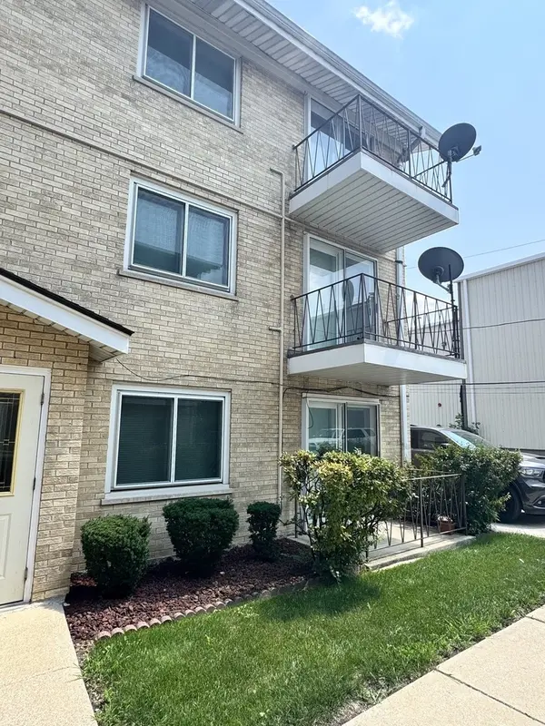 6023 W 64th PL #9, Chicago, IL 60638