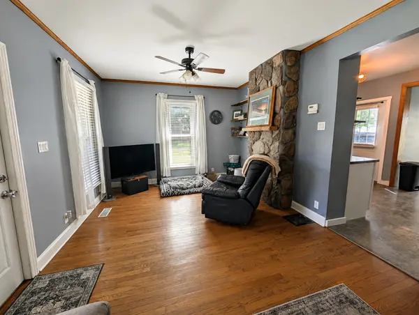 144 W Lincoln ST, Seneca, IL 61360