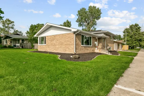 1554 Idlewild LN, Homewood, IL 60430
