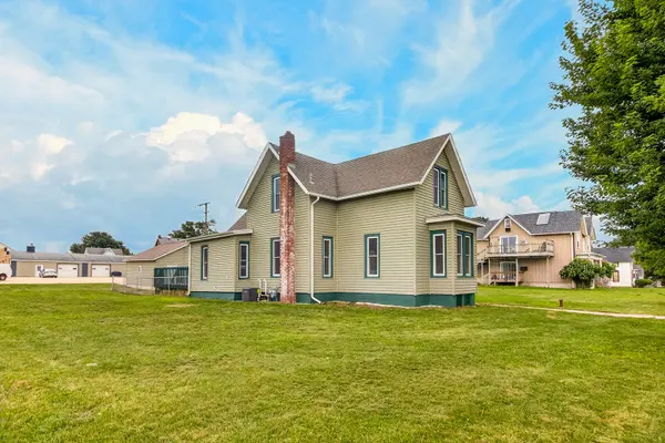 101 West ST, Monroe Center, IL 61052