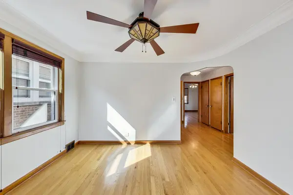 5644 N Meade AVE #2, Chicago, IL 60646