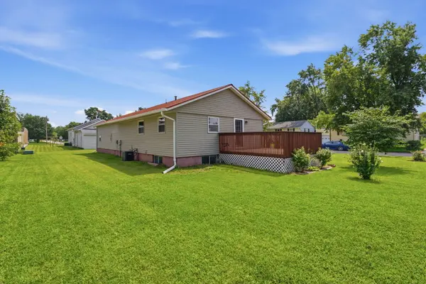 414 15th PL, Camanche, IA 52730