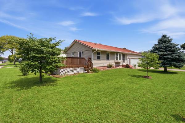 414 15th PL, Camanche, IA 52730