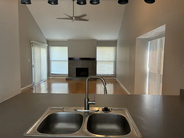 24 COLONY WEST DR #1, Champaign, IL 61820