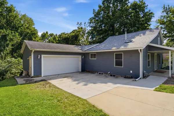 401 Walnut ST, Port Byron, IL 61275