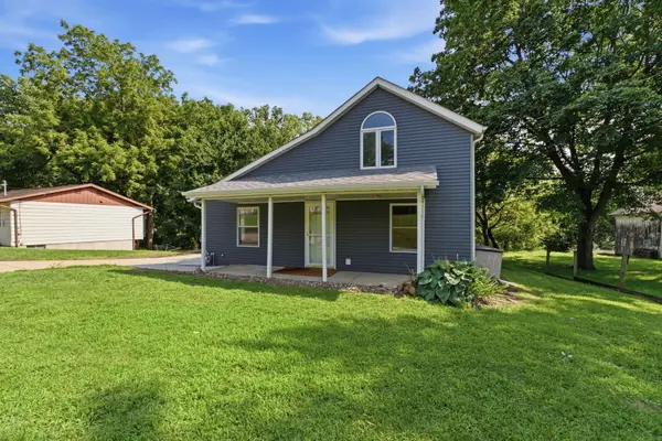 401 Walnut ST, Port Byron, IL 61275