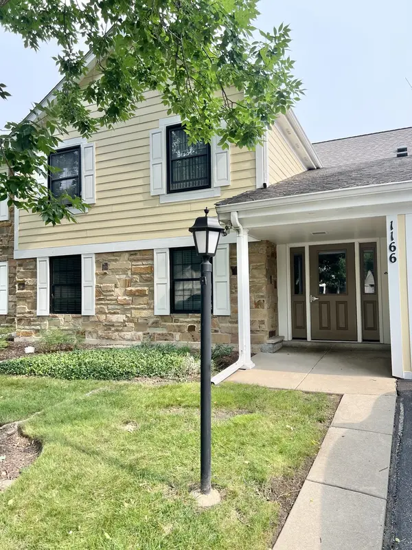 1166 Buckingham RD #C1, Wheeling, IL 60090