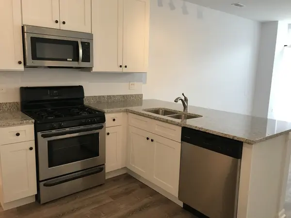 2447 W Polk ST, Chicago, IL 60612