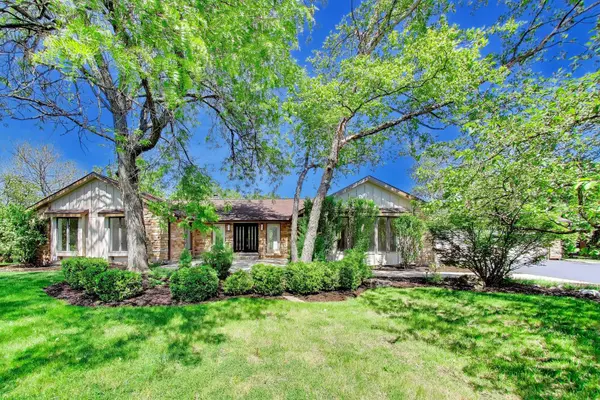26955 N COUNTRYSIDE LAKE DR, Mundelein, IL 60060