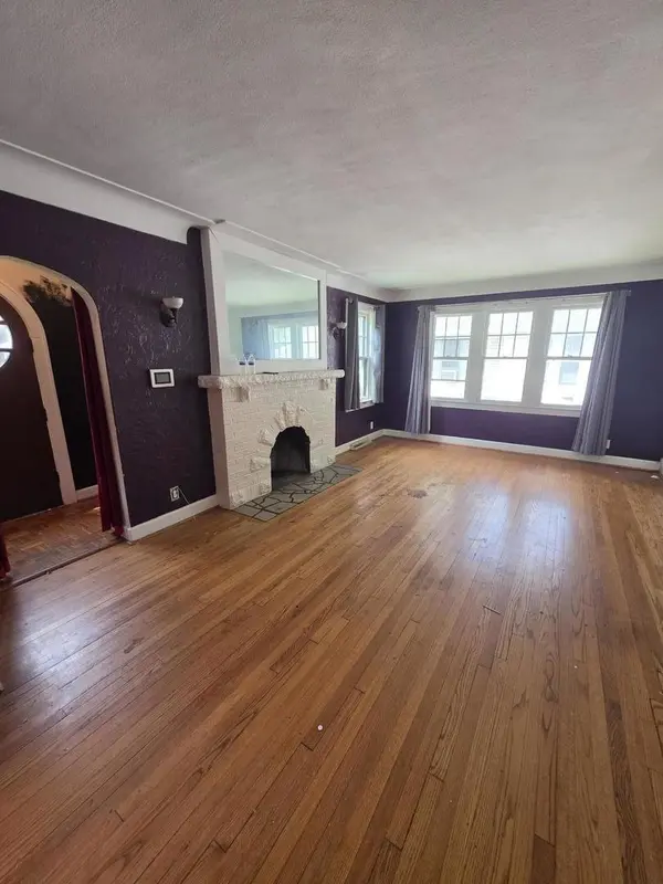 107 S 30th ST, Belleville, IL 62226